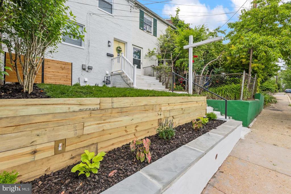210 Tennessee Ave