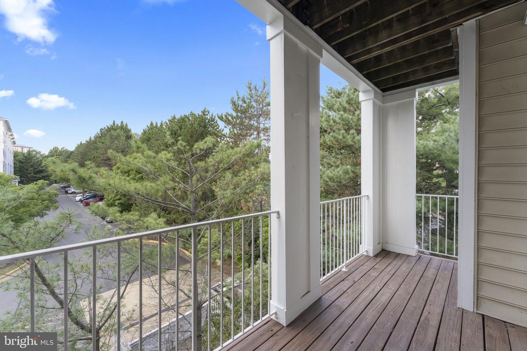 1641 International Dr #315