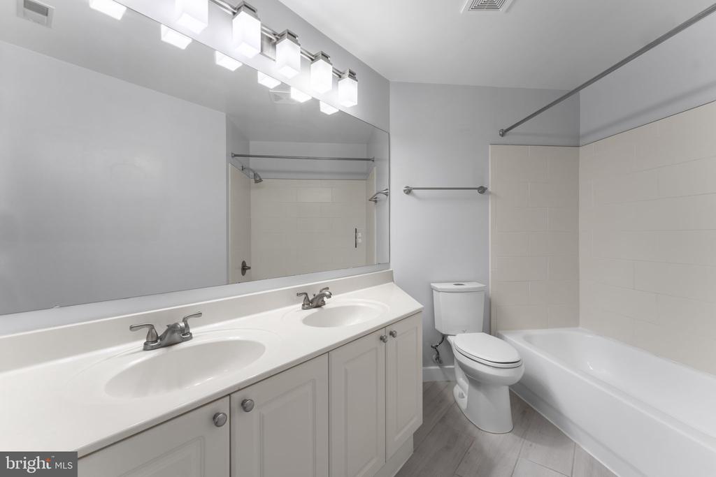 1641 International Dr #315