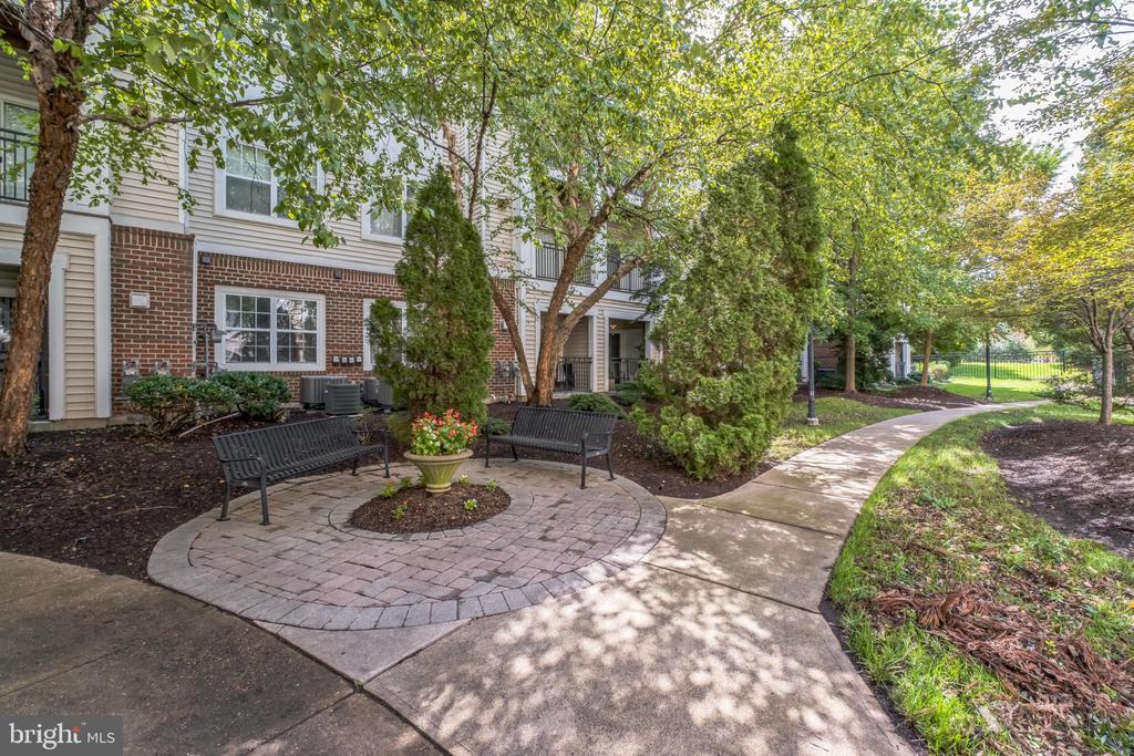 12909 CENTRE PARK CIRCLE Unit: 302