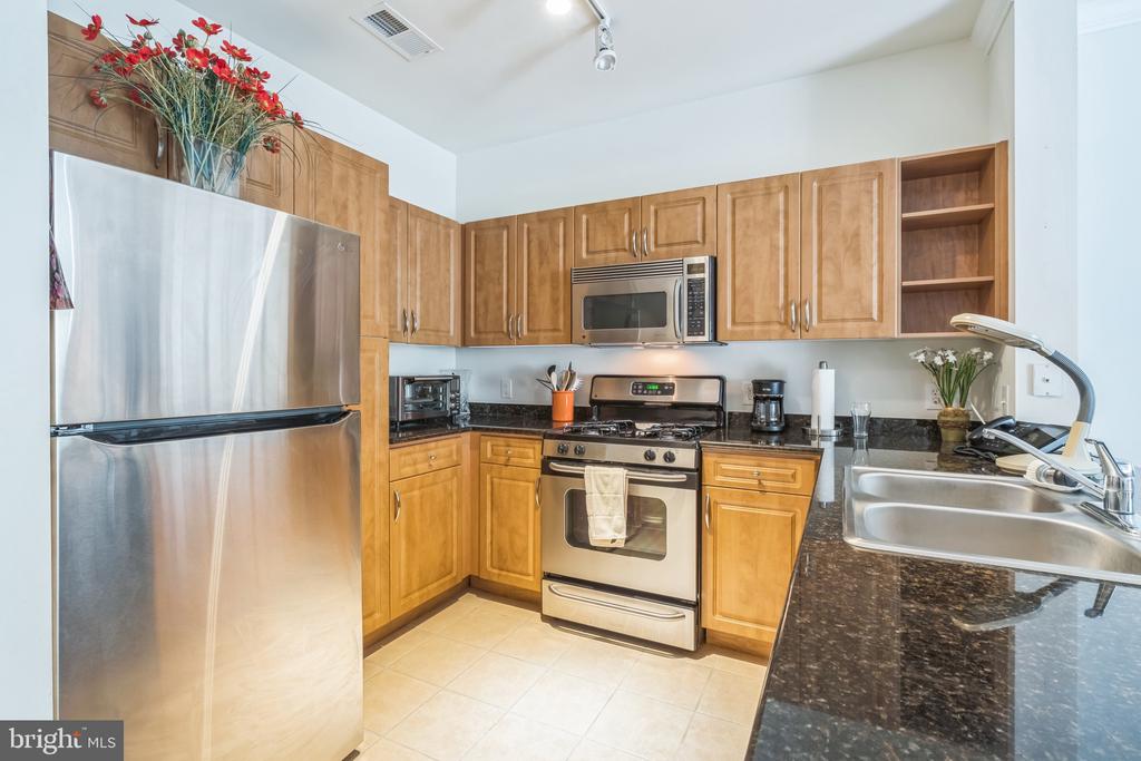 12909 CENTRE PARK CIRCLE Unit: 302