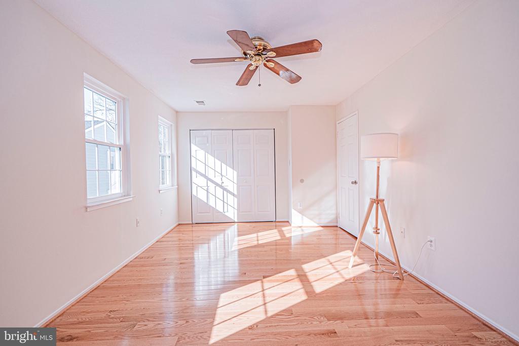 2382 BRANLEIGH PARK COURT