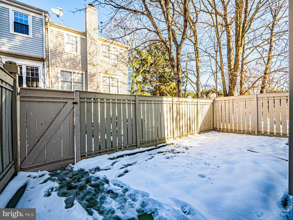 2382 BRANLEIGH PARK COURT