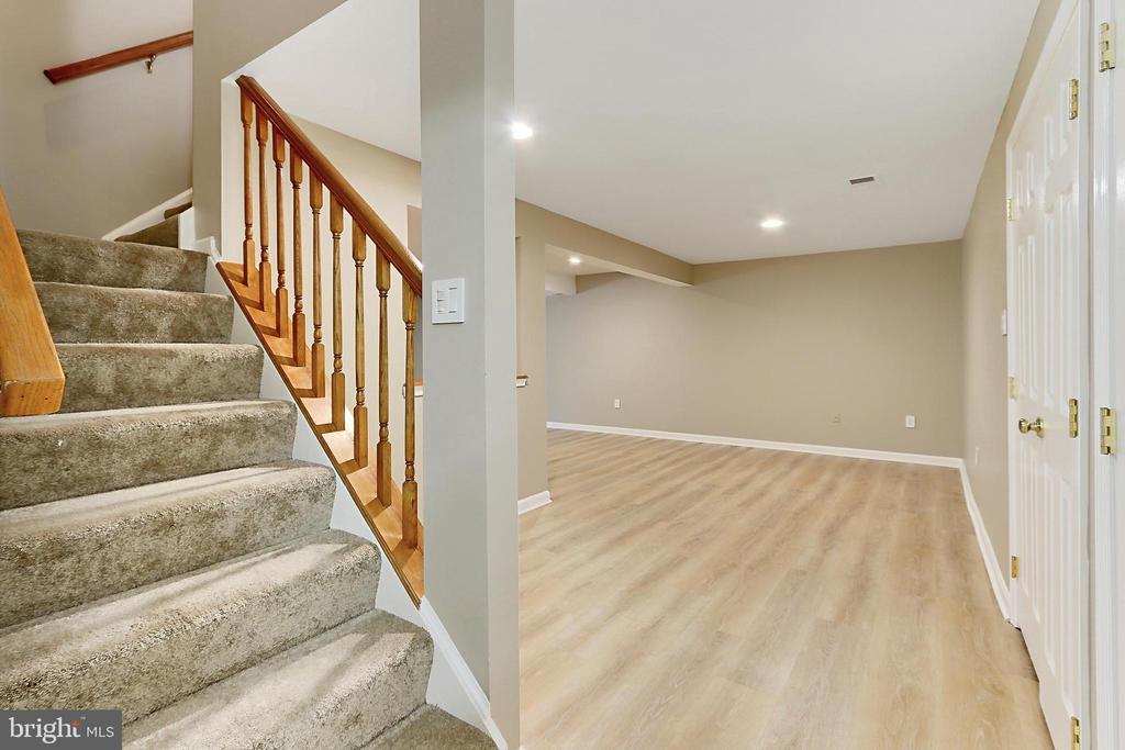9200 Dorothy Ln