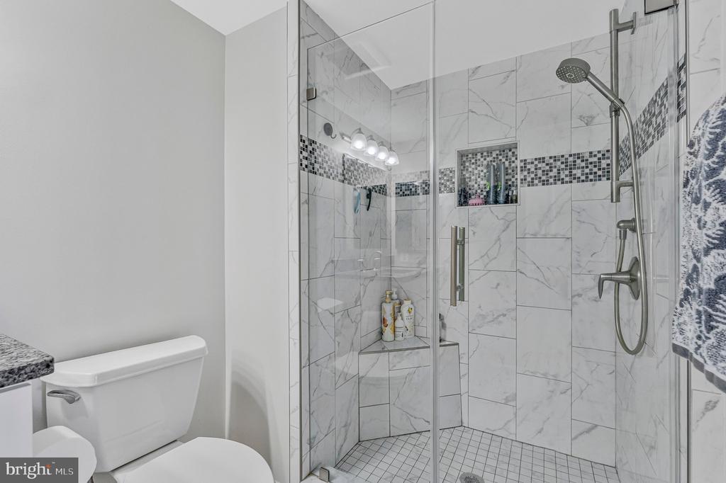11800 SUNSET HILLS ROAD Unit: 826