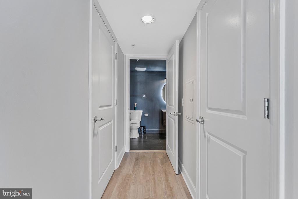 11800 SUNSET HILLS ROAD Unit: 826