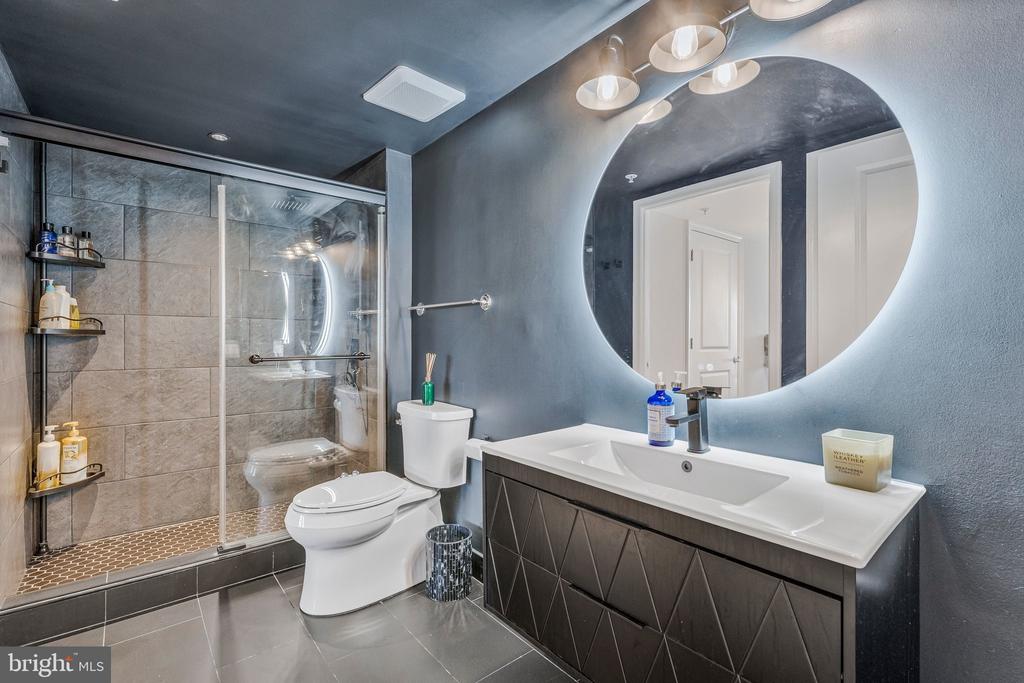 11800 SUNSET HILLS ROAD Unit: 826