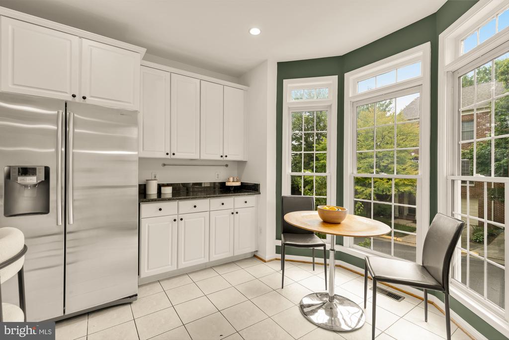 4024 HEATHERSTONE COURT