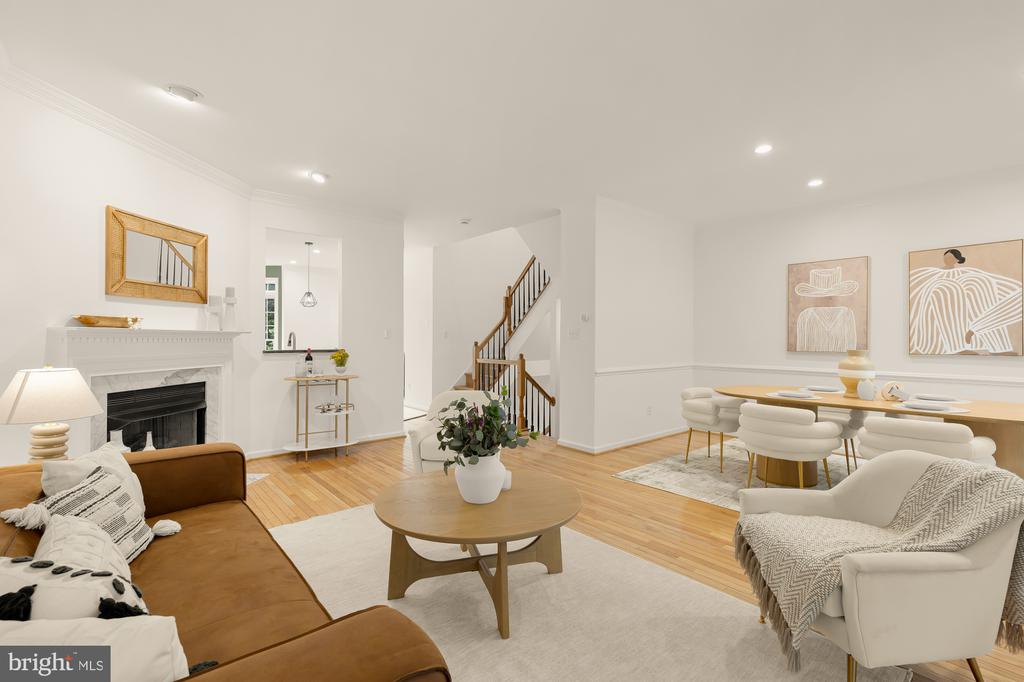 4024 HEATHERSTONE COURT