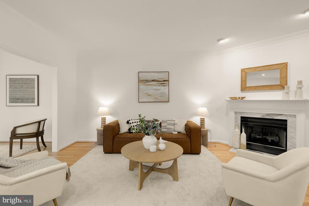 4024 HEATHERSTONE COURT