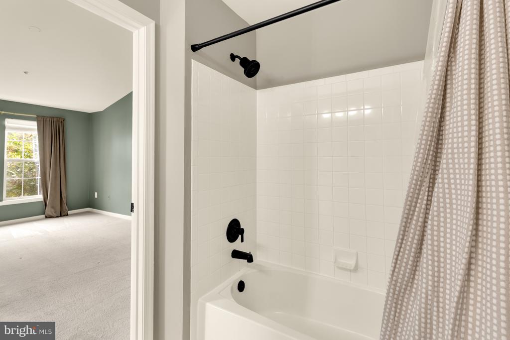 7502 CALDERON COURT Unit: 276
