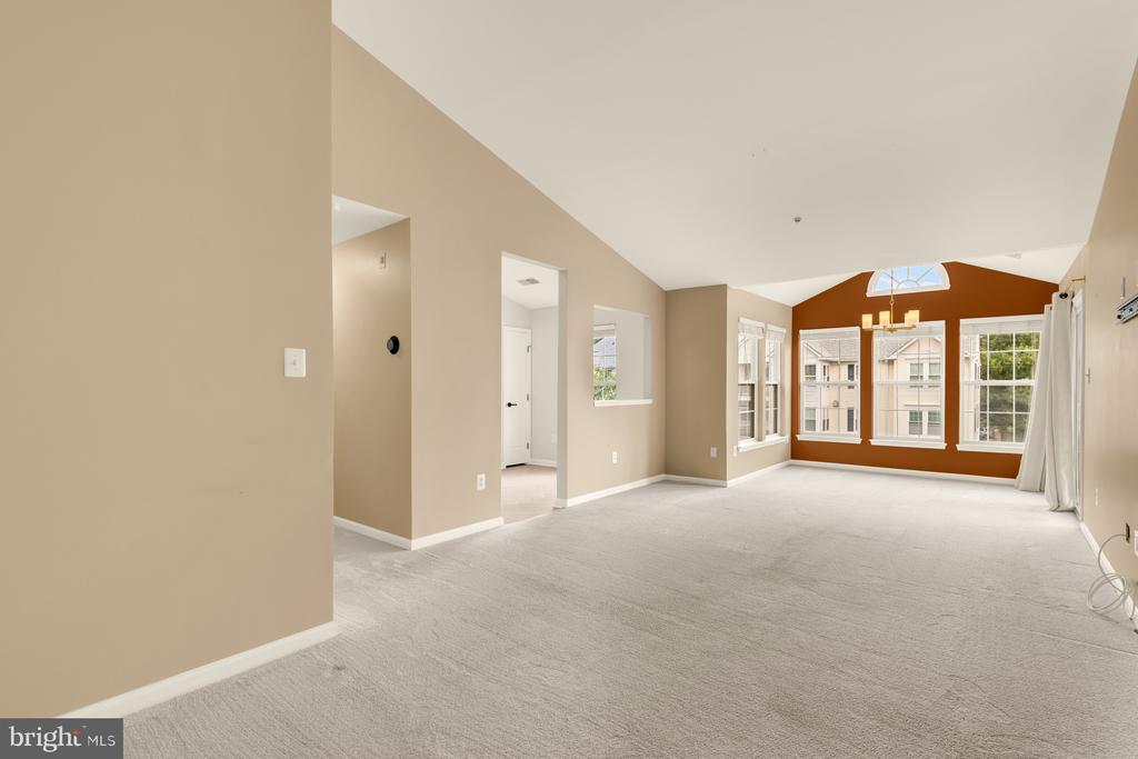 7502 CALDERON COURT Unit: 276