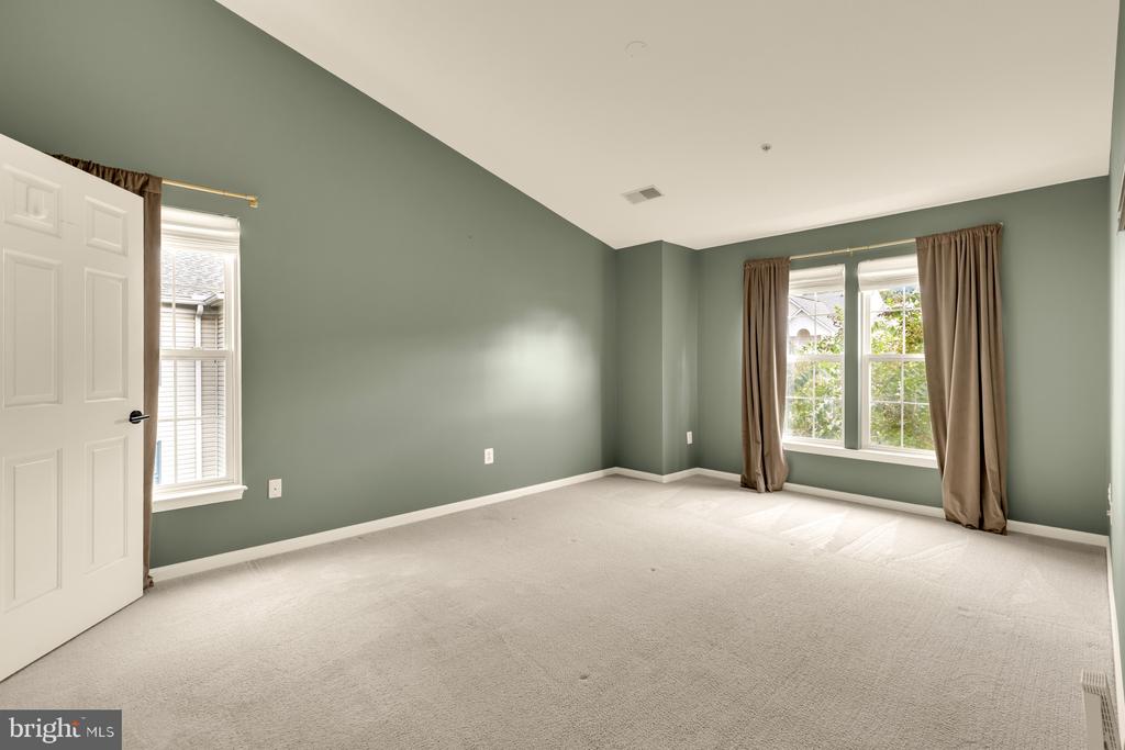 7502 CALDERON COURT Unit: 276