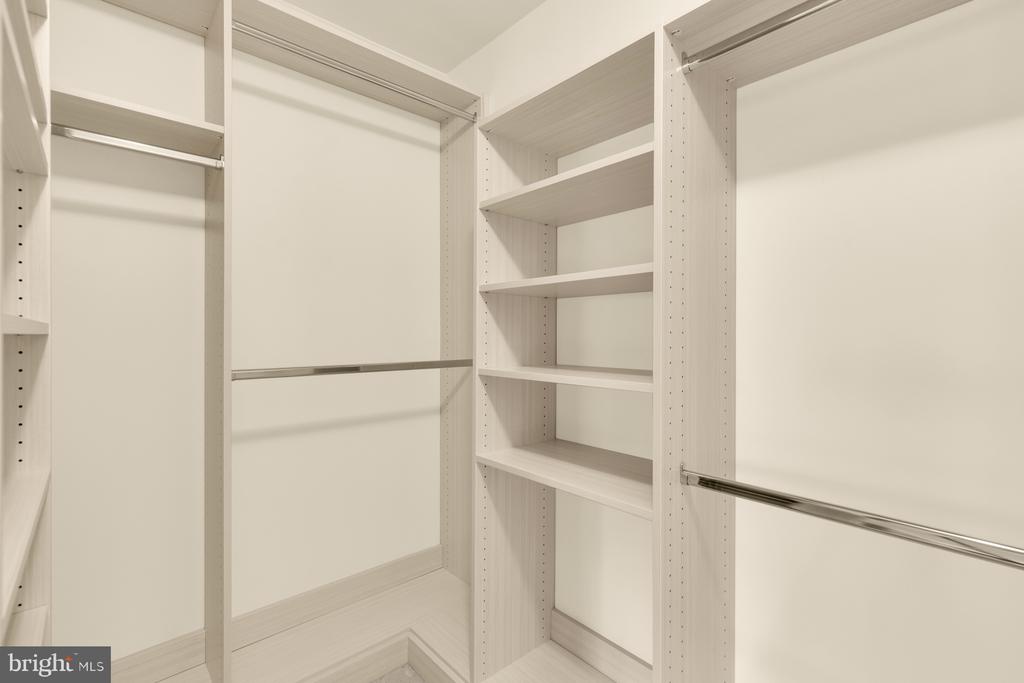 7502 CALDERON COURT Unit: 276