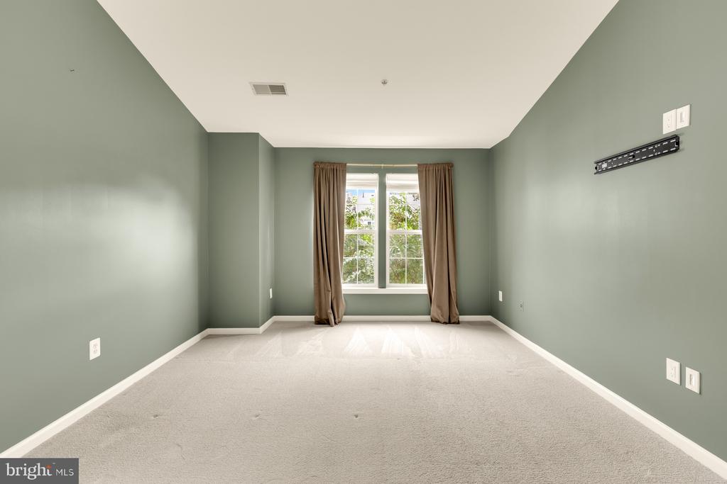 7502 CALDERON COURT Unit: 276