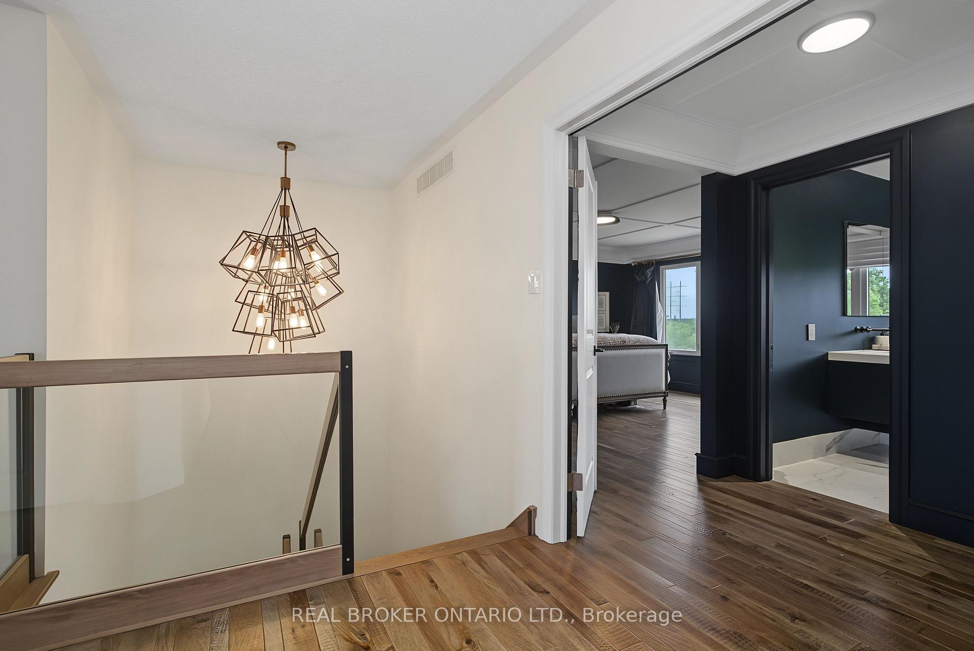 422 Rideau River Street