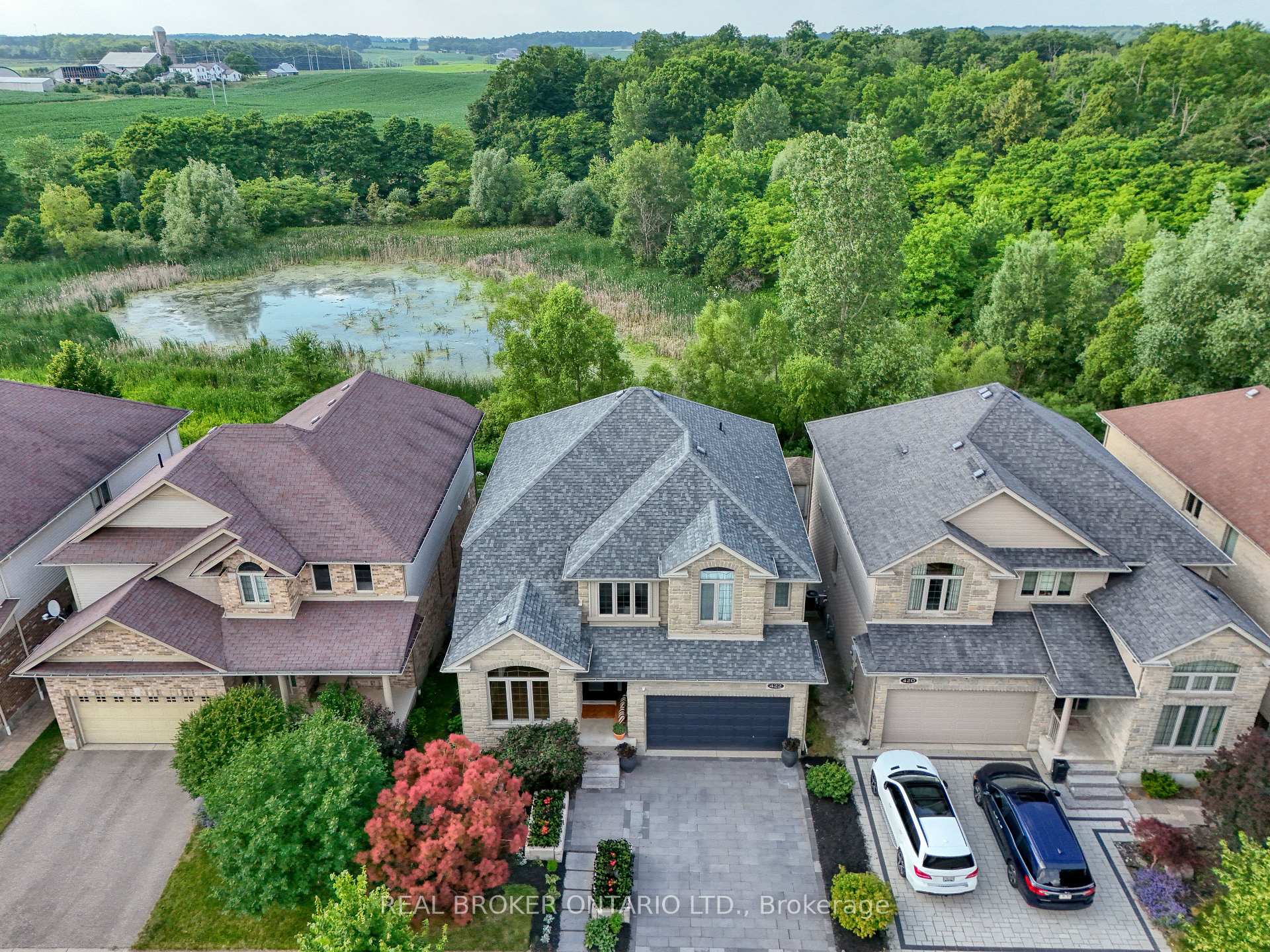 422 Rideau River Street