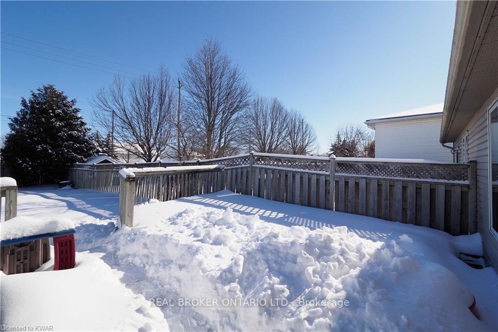 258 Inverhuron Crescent Unit A