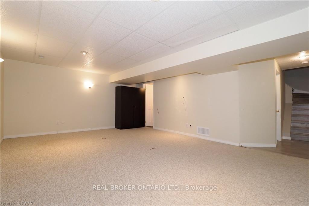 258 Inverhuron Crescent Unit A