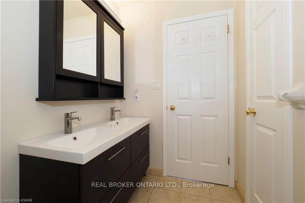 258 Inverhuron Crescent Unit A