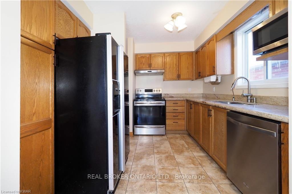 258 Inverhuron Crescent Unit A