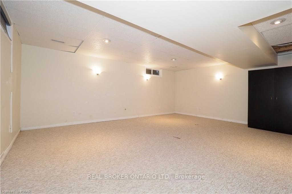 258 Inverhuron Crescent Unit A