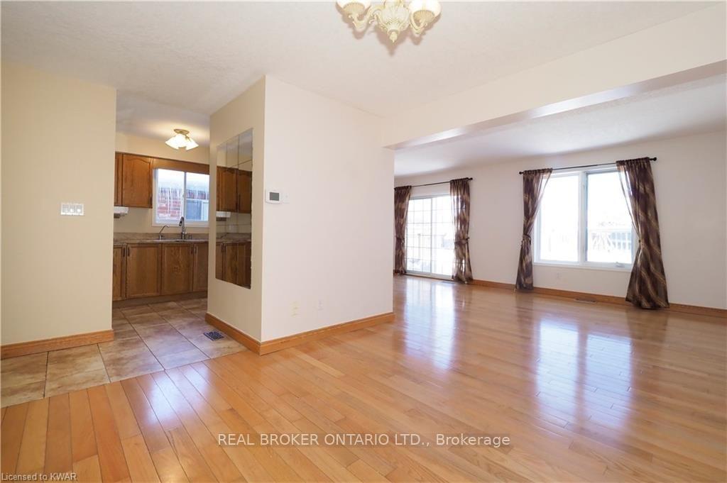 258 Inverhuron Crescent Unit A
