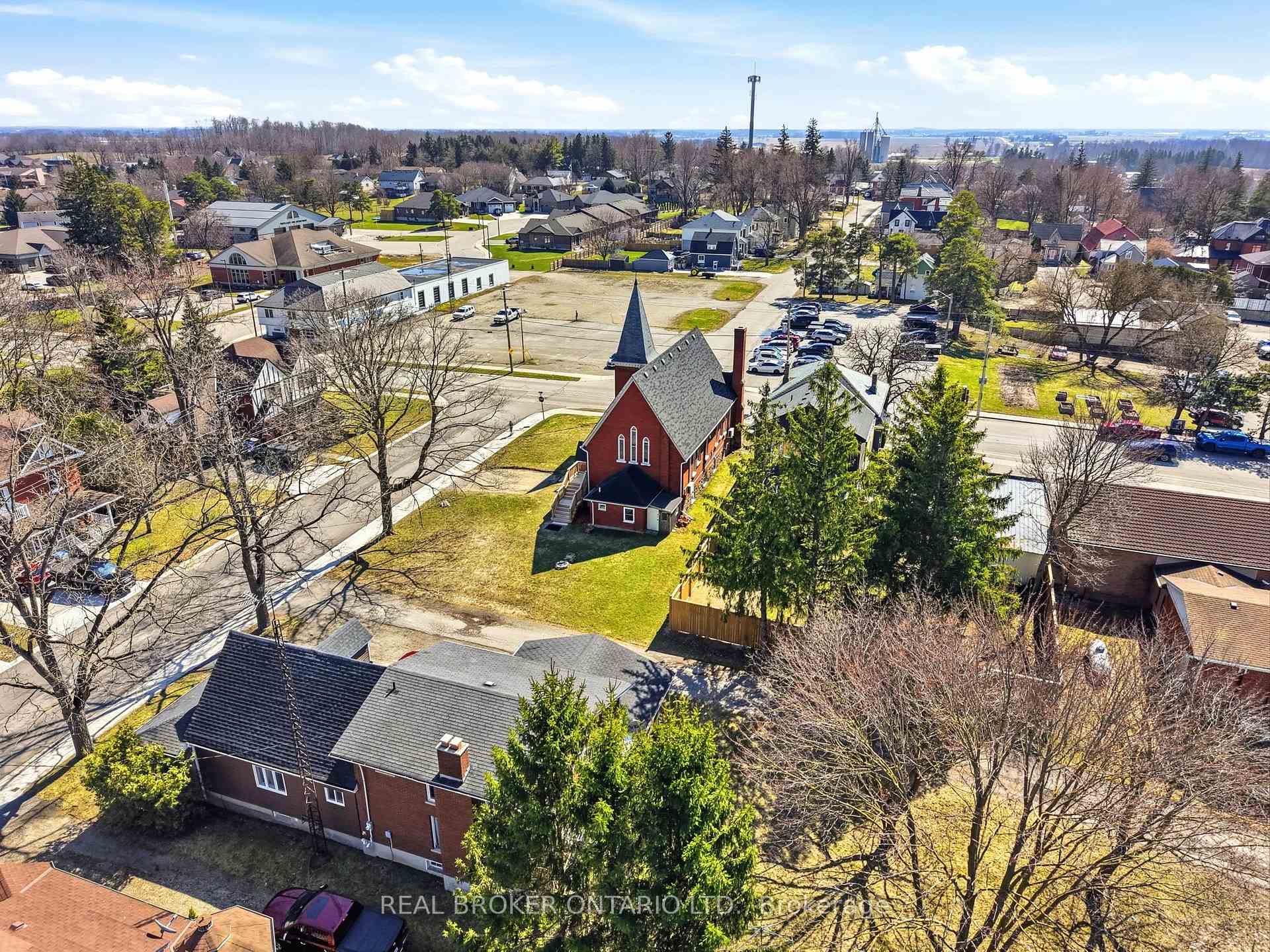 20 Mill Street E