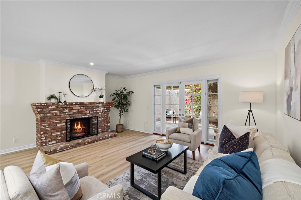 18692 Maplewood Cir