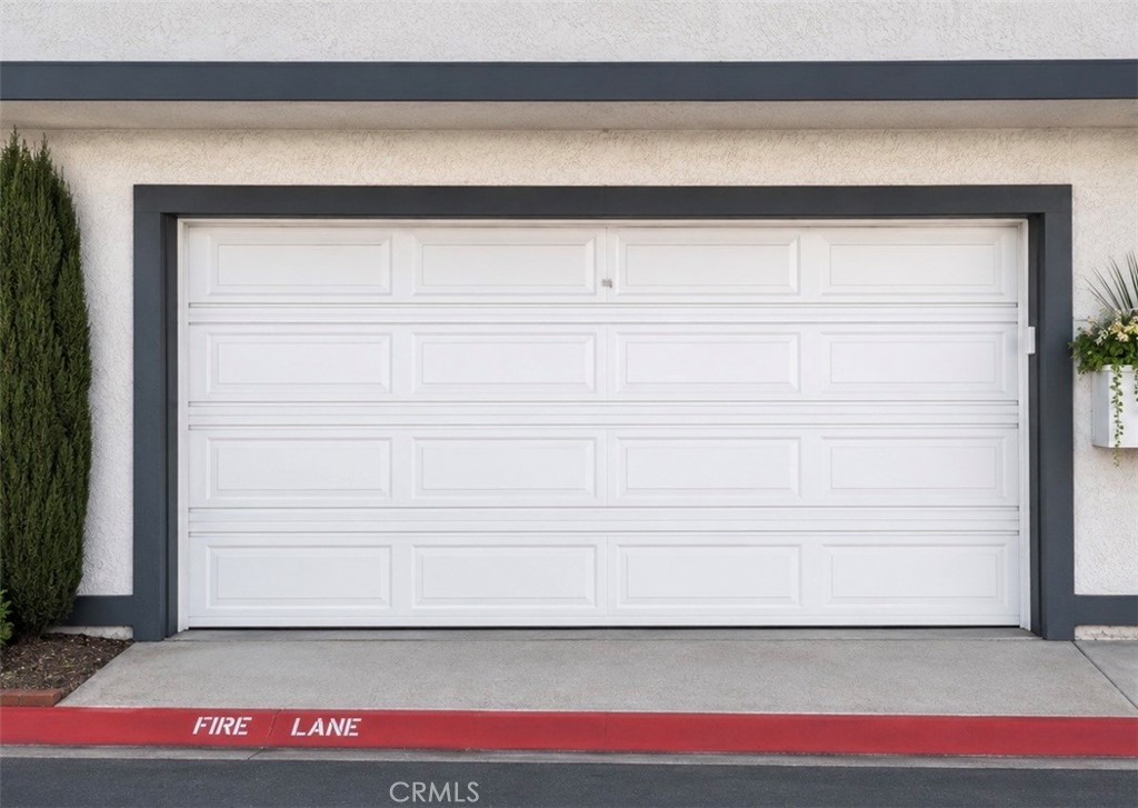 18692 Maplewood Cir