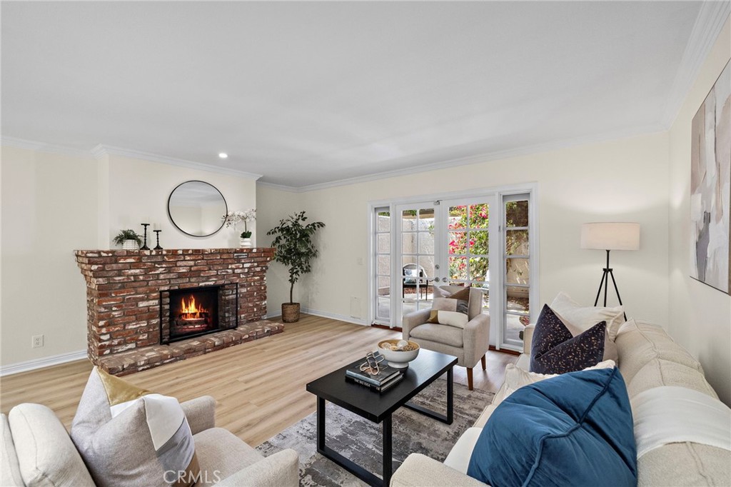 18692 Maplewood Cir