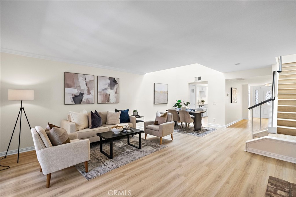 18692 Maplewood Cir