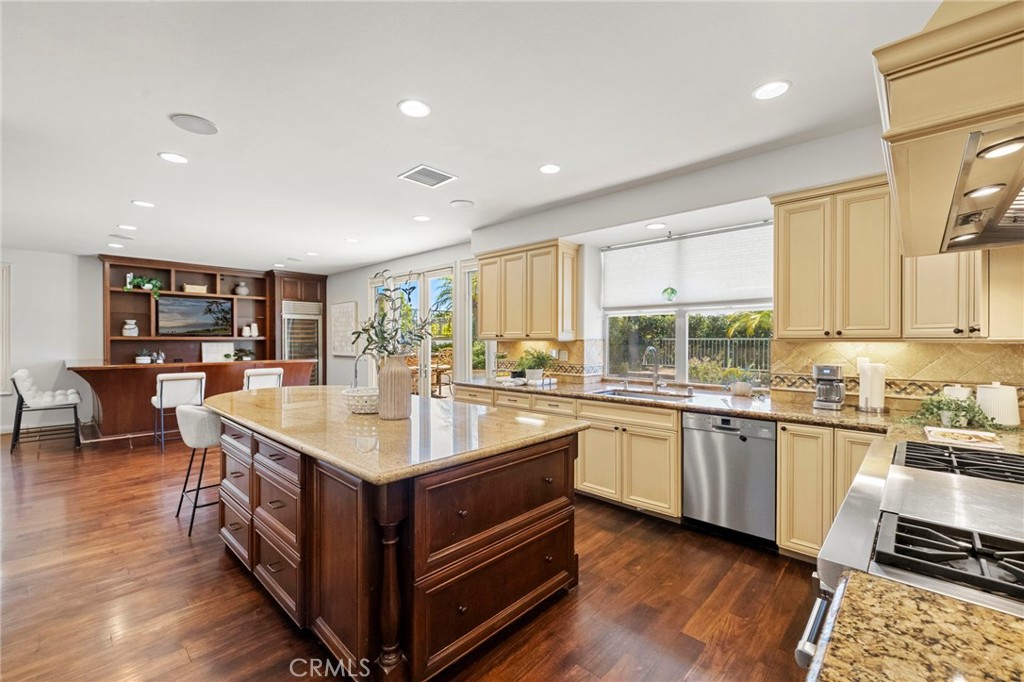 14 Pembroke Ln