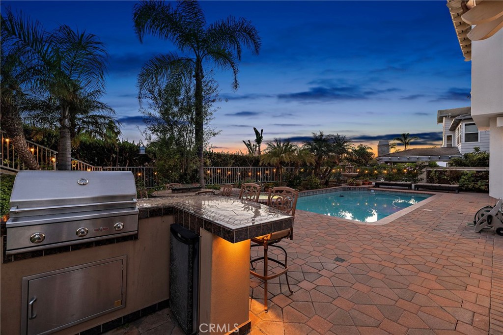 14 Pembroke Ln