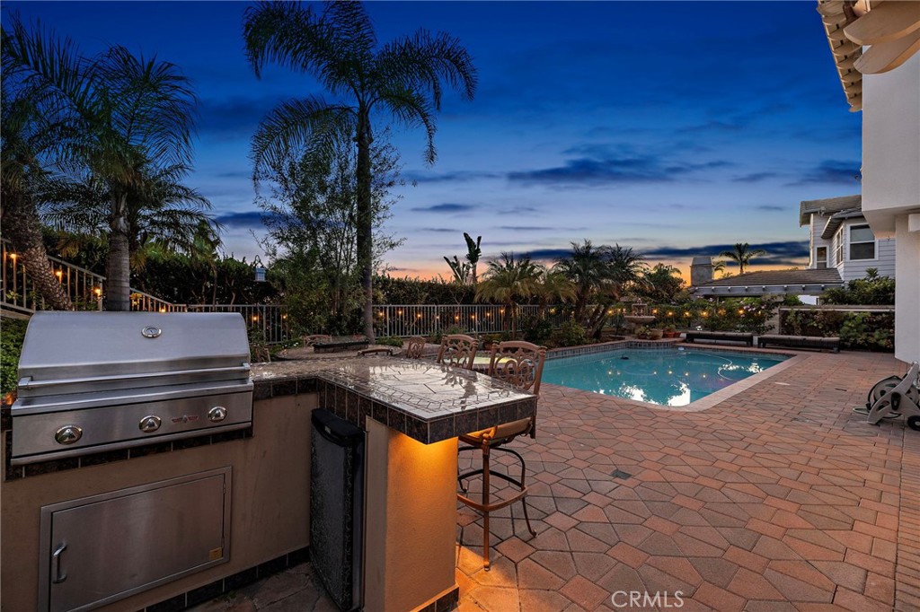 14 Pembroke Ln