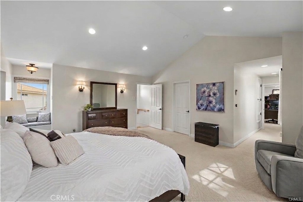 28732 Calle Vista