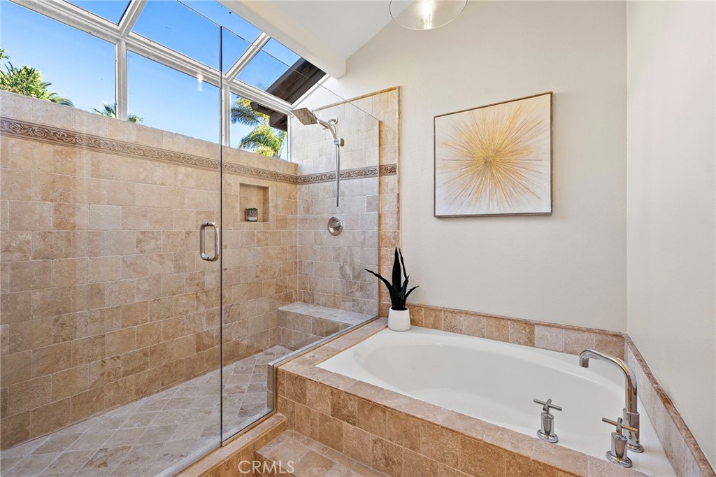 5 Glastonbury Pl