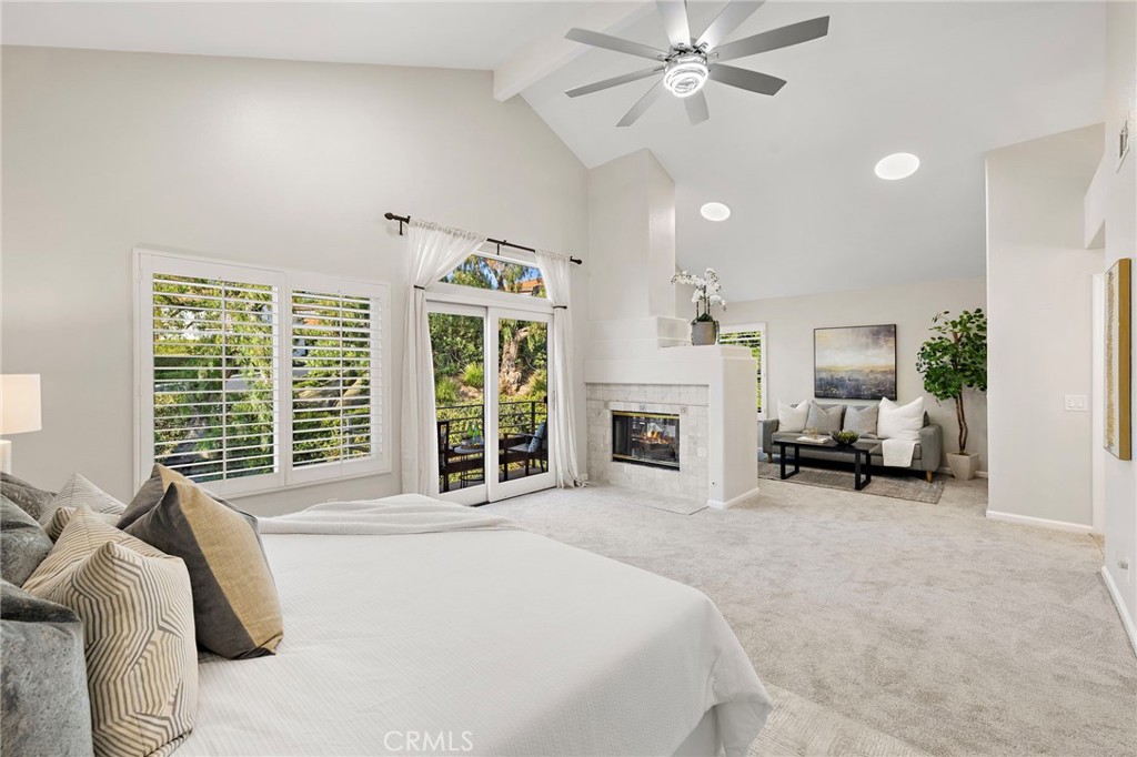 5 Glastonbury Pl