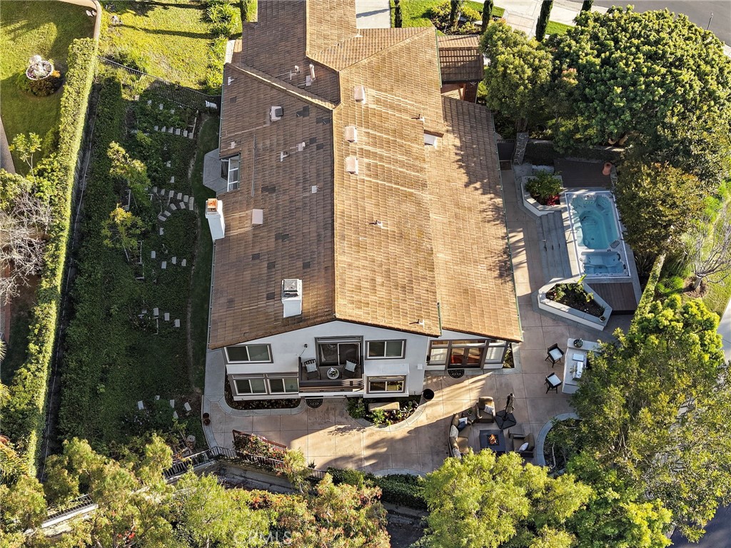 5 Glastonbury Pl