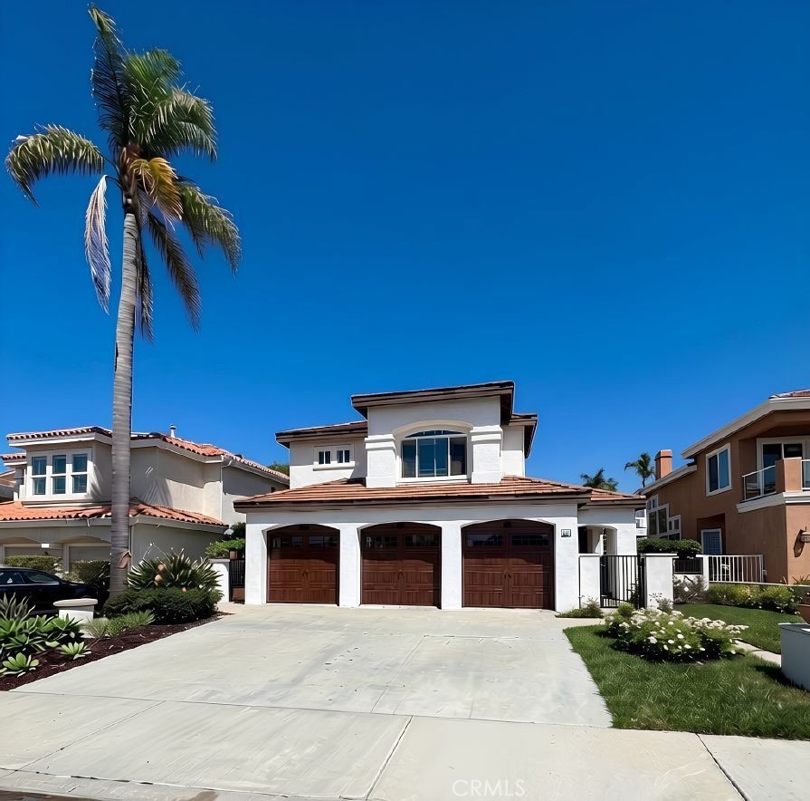 15 Glastonbury Pl