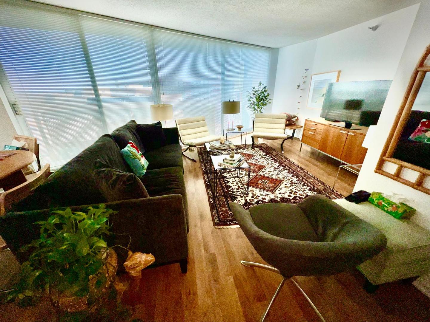 1720 Maple Avenue Unit: 1320