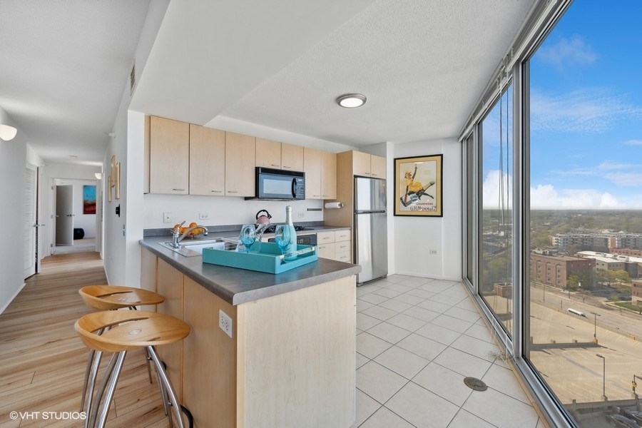 1720 Maple Avenue Unit: 1320