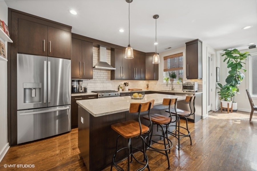 1600 N Bell Avenue Unit: 2A