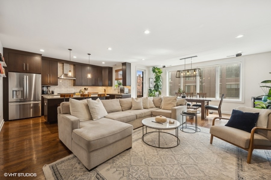 1600 N Bell Avenue Unit: 2A