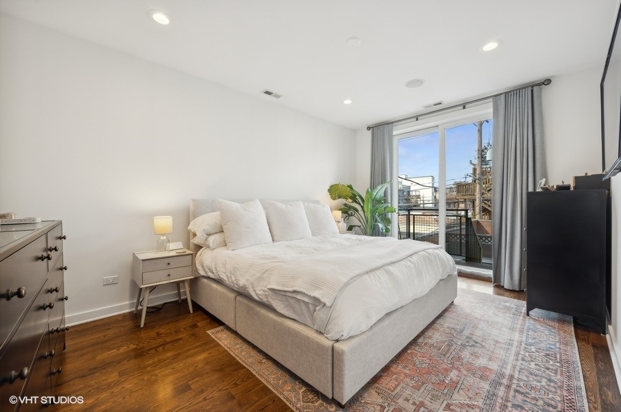 1600 N Bell Avenue Unit: 2A