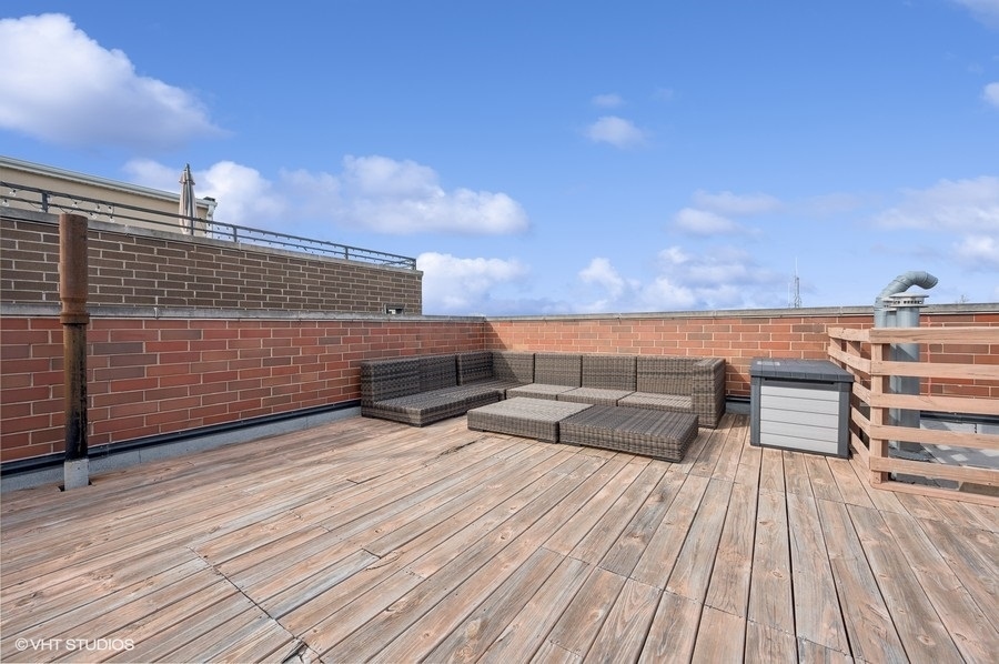 1600 N Bell Avenue Unit: 2A