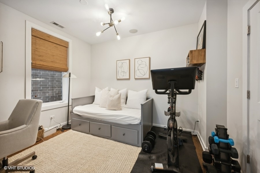 1600 N Bell Avenue Unit: 2A