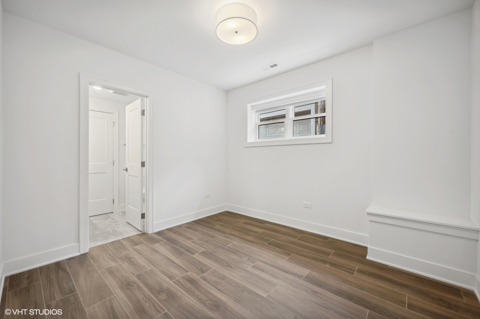 3615 N Wilton Avenue Unit: 1