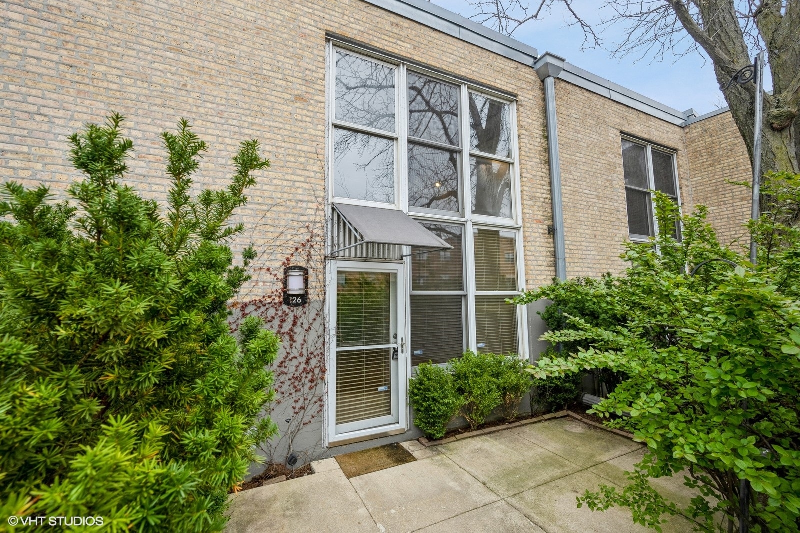 1300 W ALTGELD Street Unit: 126