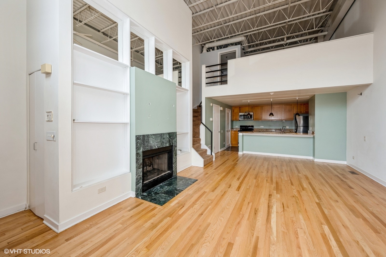 1300 W ALTGELD Street Unit: 126